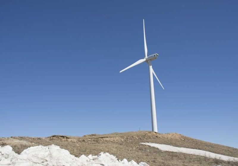 為什么風(fēng)力發(fā)電機(jī)轉(zhuǎn)得那么慢還能發(fā)電？